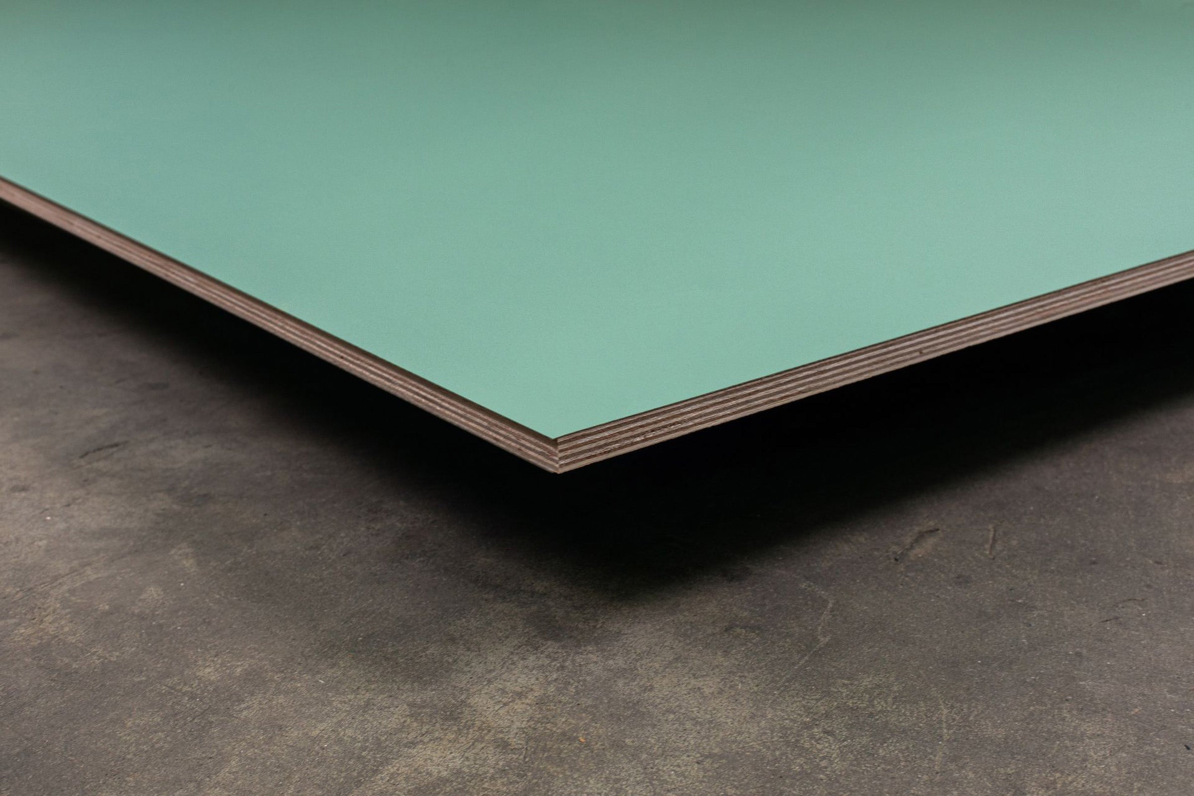 Queenply Multiplex Grau/Grün Perlmatt