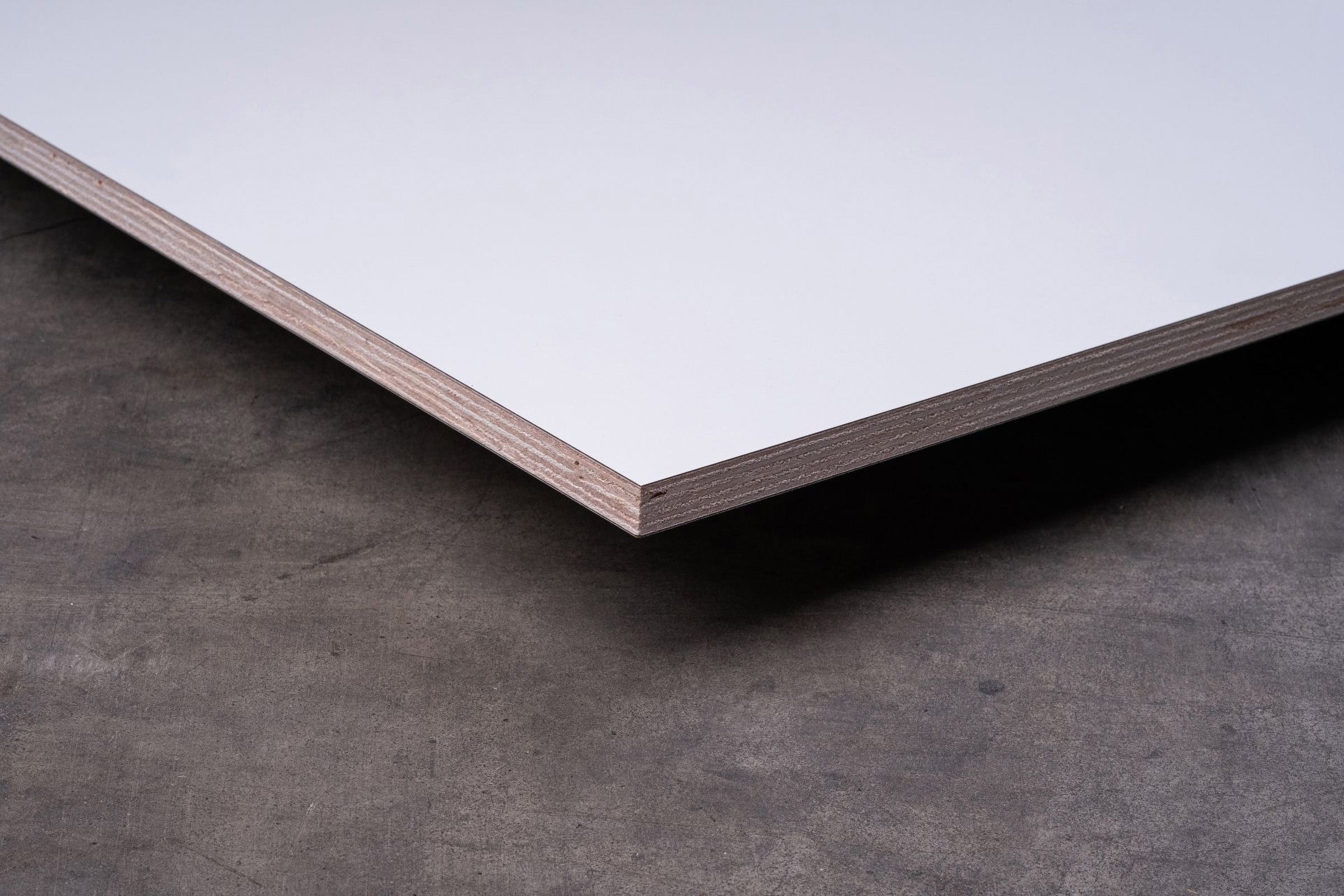 Queenply Multiplex Weiß extrem matt