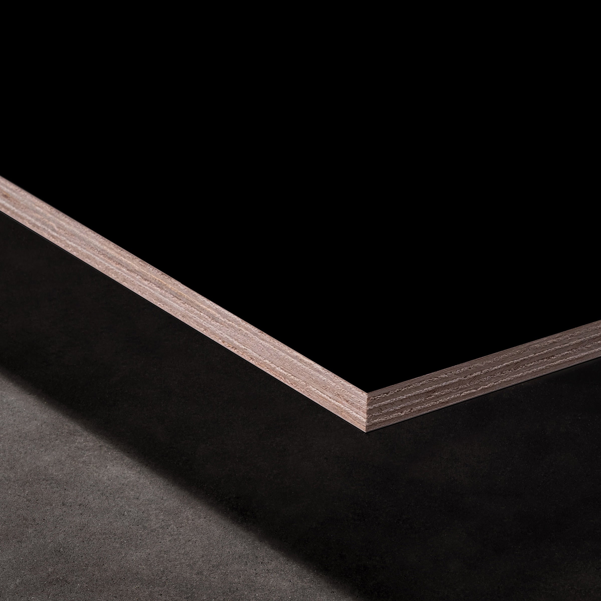 Queenply Multiplex Schwarz (Black 2110/2260)