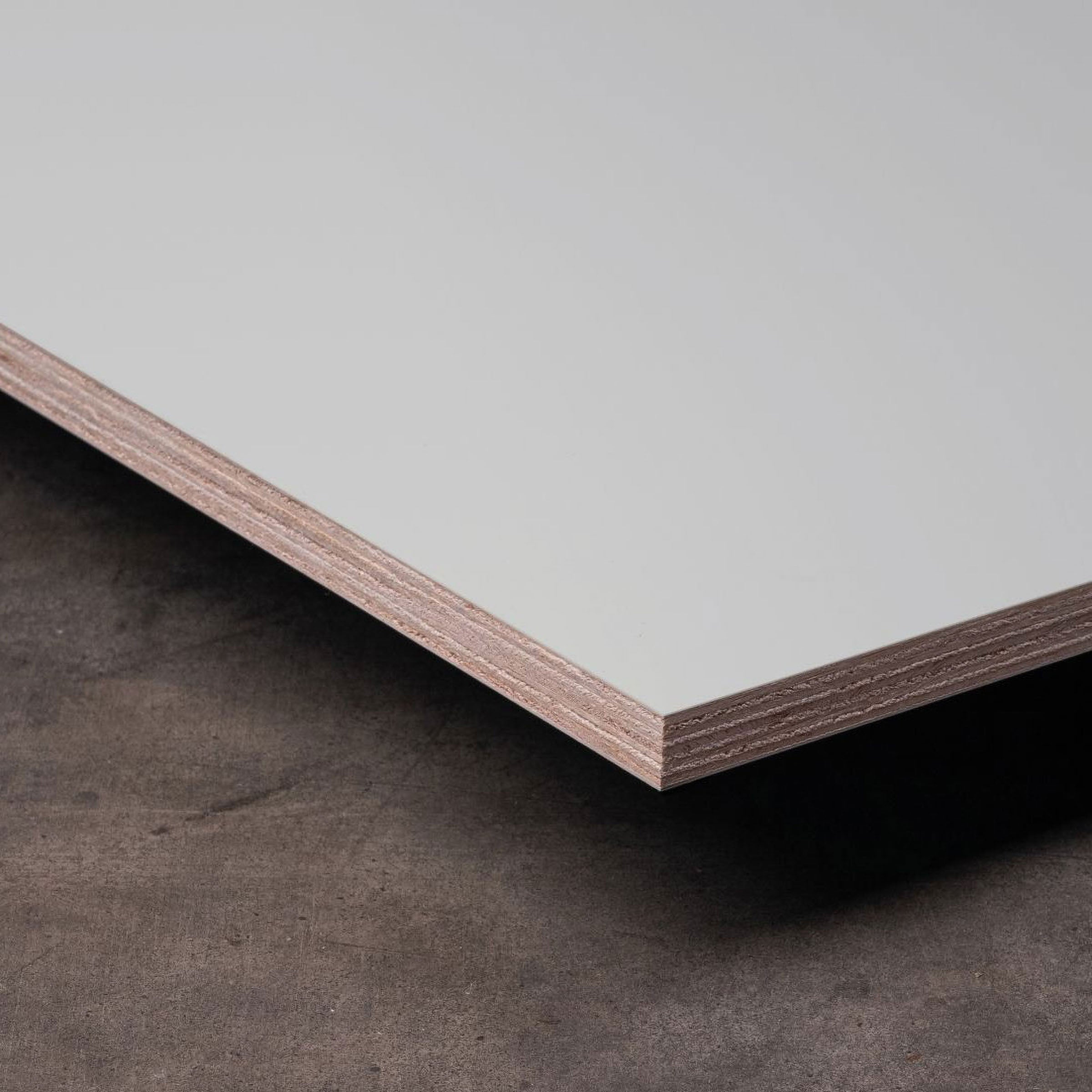 Queenply Multiplex Lamitech Gris Nube 2189